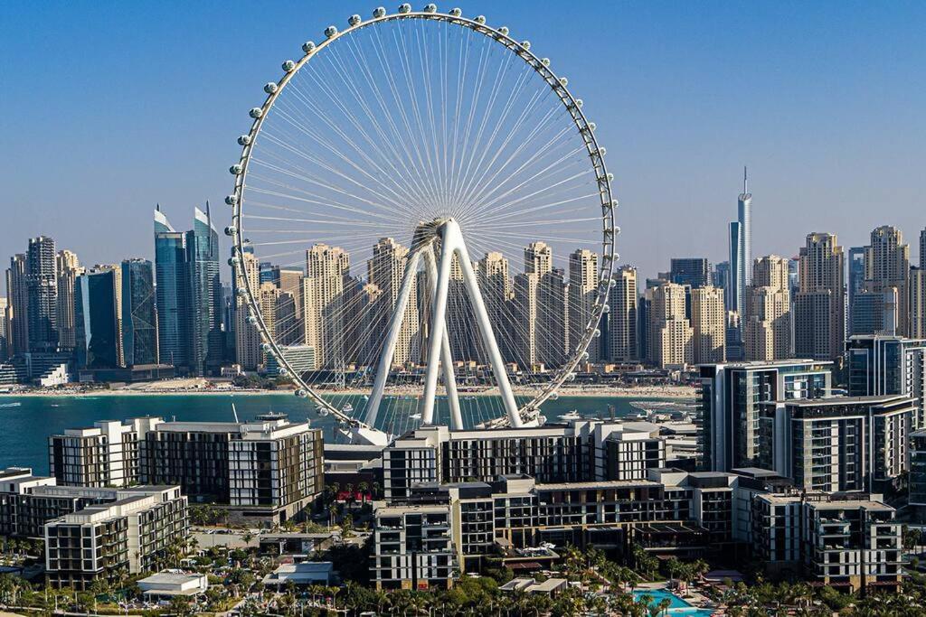 La Buena Vida Holiday Homes - Beach Front Very Spacious, Luxe And Modern 3 Bedroom With Full Kitchen In Jbr , 3 Min To The Jbr Beach Dubai Marina And Tram Station ภายนอก รูปภาพ