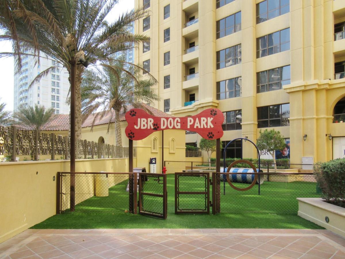 La Buena Vida Holiday Homes - Beach Front Very Spacious, Luxe And Modern 3 Bedroom With Full Kitchen In Jbr , 3 Min To The Jbr Beach Dubai Marina And Tram Station ภายนอก รูปภาพ